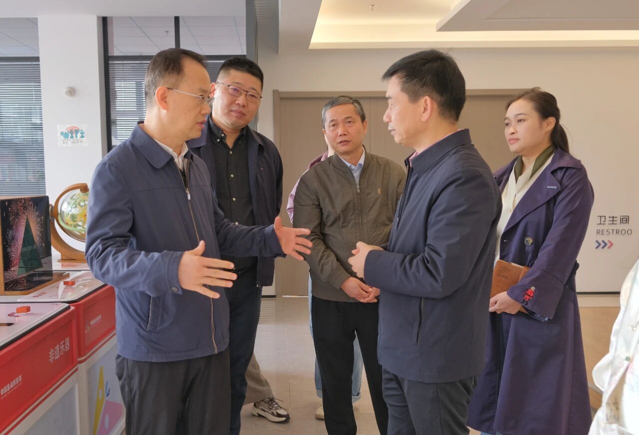 合肥市科協(xié)領(lǐng)導(dǎo)調(diào)研寧湖社區(qū)星火科技館